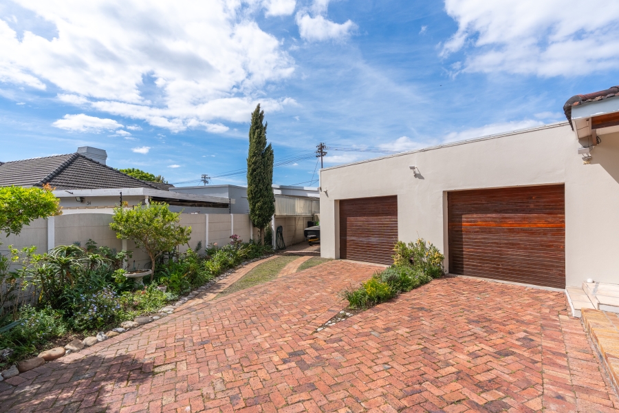 3 Bedroom Property for Sale in Pinelands Western Cape